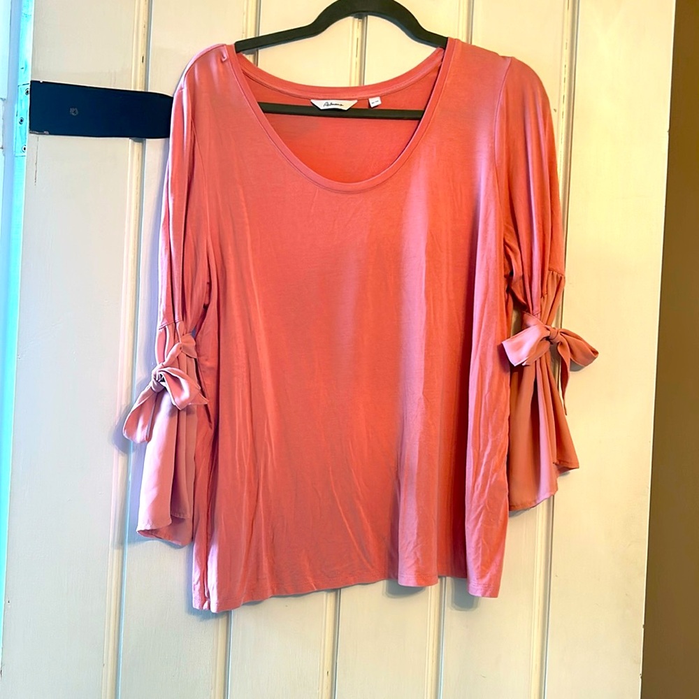 Woman's pink top